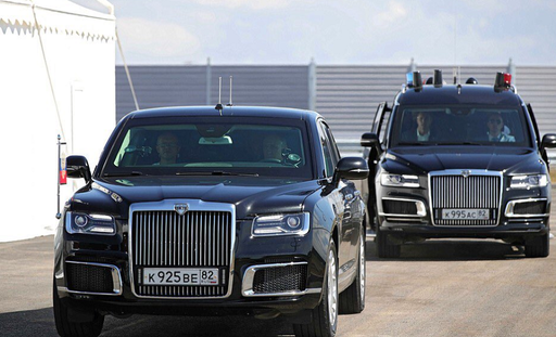 Putin inaugurează la volan o nouă autostradă în valoare de un miliard de dolari, în Crimeea, din portul Kerci la Sevastopol, în celălalt capăt al peninsulei 