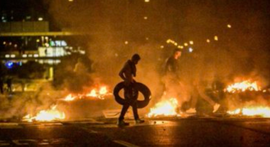 Arestări în urma unor incidente legate de arderea unui Coran în Suedia