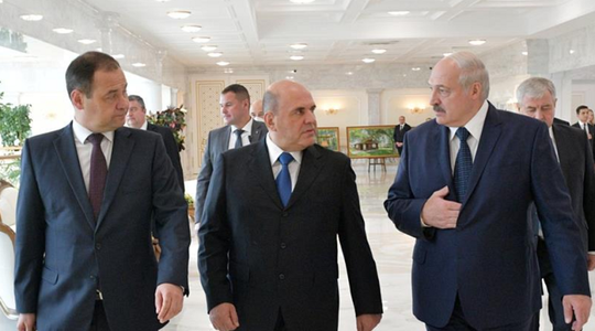 Lukaşenko dă asigurări, în prezenţa premierului rus, că deţine proba unei ”falsificări” a otrăvirii lui Navalnîi de către Occident, un apel telefonic între Varşovia şi Berlin, interceptat de spionajul belarus, şi anunţă că trimite transcrierea FSB