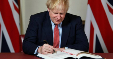 Guvernul Johnson ameninţă să nu pună în aplicare tratatul retragerii Marii Britaniii din UE dacă nu se încheie un acord de liber-schimb până la 15 octombrie, aruncând negocierile în criză, luând Bruxellesul prin surprindere şi provocând condamnări în Irlande