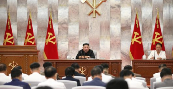 Kim Jong Un îşi revizuieşte obiectivele anuale în urma pagubelor cauzate de taifunul Maysak