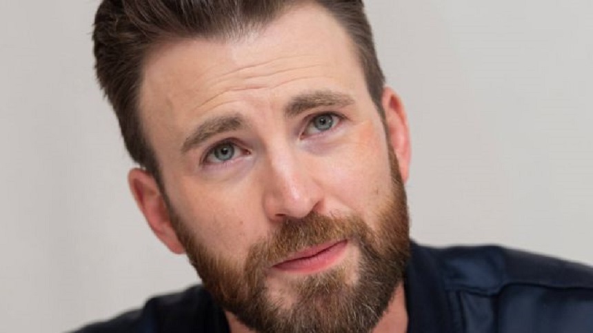 Chris Evans rupe tăcerea după ce face o gafă şi postează pe reţele de socializare o imagine intimă jenantă şi-i îndeamnă pe americani să se ducă la vot, dacă tot le-a captat atenţia