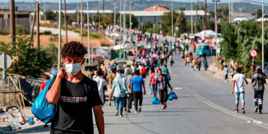Lesbos: 6.000 de refugiaţi în noua tabără. 157 de persoane au fost testate pozitiv cu Covid-19 - VIDEO