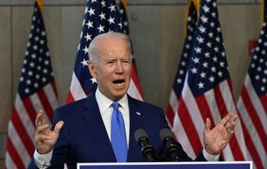 Biden face o nouă gafă şi anunţă că 200 de milioane de americani au murit din cauza covid-19 în SUA, unde bilanţul epidemiei se apropie de 200.000 de morţi şi 6,7 milioane de cazuri