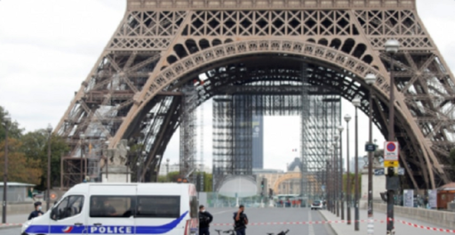 UPDATE-Turnul Eiffel, evacuat în urma unei false alerte cu bombă