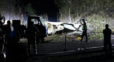 Zelenski anunţă 26 de morţi în prăbuşirea avionului militar An-26 lângă Harkov; un student militar supravieţuieşte; SBU evocă o pană de motor; sâmbătă, zi de doliu naţional