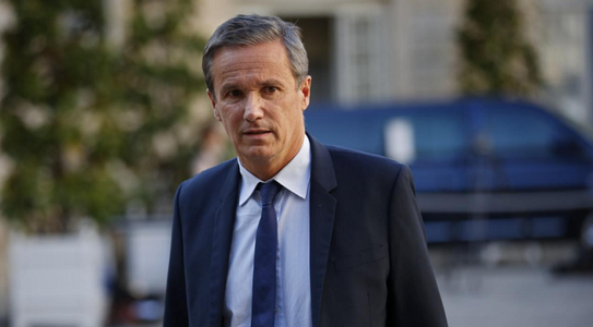 Suveranistul francez Nicolas Dupont-Aignan îşi anunţă candidatura în alegerile prezidenţiale din 2022