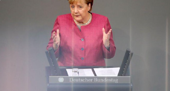 Merkel anunţă în Bundestag că se întâlneşte ”în curând” cu reprezentanta opoziţiei belaruse Svetlana Tihanovskaia