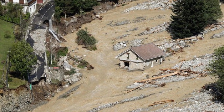 O persoană a murit şi alţi 19 oameni sunt daţi dispăruţi în Franţa şi în Italia, în urma inundaţiilor