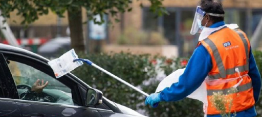 Guvernul Johnson nu prevede o vaccinare generală a populaţiei împotriva covid-19, după ce Marea Britanie depăşeşte pragul de o jumătate de milion de cazuri