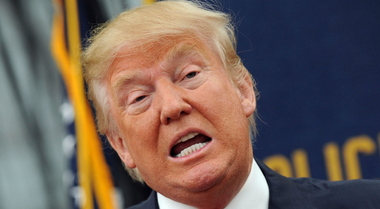 Trump vrea să participe la un miting de campania în Florida sâmbătă; Pelosi îl acuză de o ”disociere a realităţii” şi anunţă un proiect de lege privind înfiinţarea unei Comisii de anchetă cu privire la capacităţile miliardarului de a conduce SUA