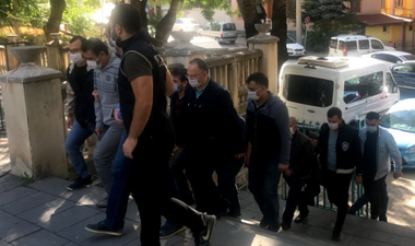 Aproape 170 de persoane, vizate în două operaţiuni în Turcia cu privire la presupuse legături cu predicatorul în exil Fethullah Gülen