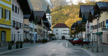 Austria limitează la şase persoane adunările în spaţii închise şi la 12 afară, anunţă cancelarul Sebastian Kurz