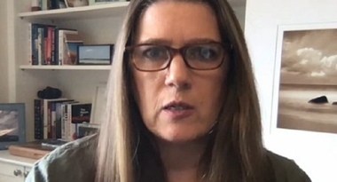 Donald Trump ”are o întreagă serie de simptome care trimit la anumite tulburări de personalitate”, apreciază nepoata sa Mary Trump şi avertizează că ”dacă pierde, trebuie să ne pregătim de un comportament şi mai agresiv”