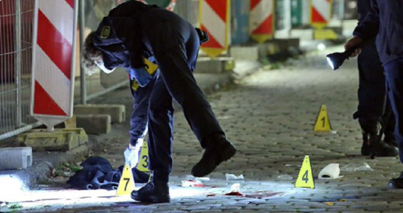 Un atac sângeros cu cuţitul la Dresda, la începutul lui octombrie, tratat drept un ”act terorist”; Guvernul Merkel avertizează cu privire la ”ameninţarea teroristă islamistă”
