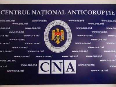 Percheziţii ale ofiţerilor Centrului Naţional Anticorupţie (CNA) din R. Moldova la consulatul de la Bucureşti