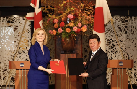 Japonia şi Regatul Unit parafează primul acord comercial major încheiat de Londra după Brexit