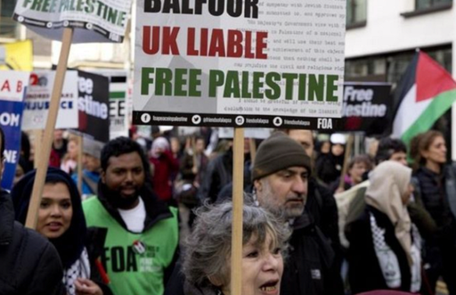 Palestinienii dau în judecată Guvernul britanic, după un secol, cu privire la Declaraţia Balfour, care a deschs calea înfiinţării statului israelian, din care decurge ”suferinţa palestinienilor”, şi cer despăgubiri