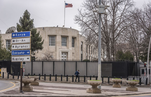 Ambasada SUA în Turcia evocă riscul unui atentat terorist şi unor răpiri vizând Consulatul General american din Istanbul şi anunţă o suspendare a serviciilor şi emiterii de vize în ţară