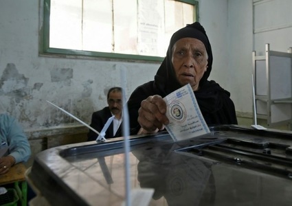 Secţiile de votare s-au deschis în Egipt pentru alegerile legislative  