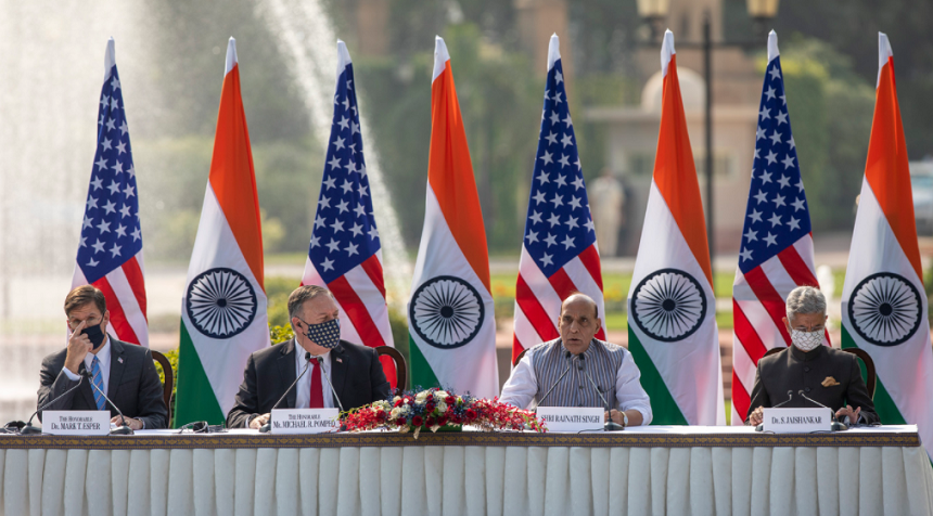 Pompeo avertizează, într-o vizită la New Delhi împreună cu Esper, împotriva ”ameninţărilor” pe care le reprezintă China, la semnarea unui acord de împărtăşire de informaţii clasificate între SUA şi India