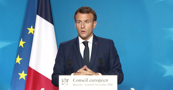 Emmanuel Macron a anunţat carantină naţională începând de vineri în Franţa