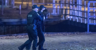 Suspectul în atacul cu o sabie ”de tip katana” de Halloween, la Québec, soldat cu doi morţi, ”nu este asociat vreunei grupări teroriste”; tânărul în vârstă de 24 de ani ar suferi de tulburări mentale