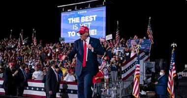 Donald Trump sugerează că l-ar putea concedia pe dr. Anthony Fauci după alegerile prezidenţiale