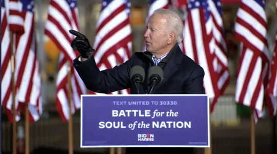 Biden îi îndeamnă pe alegători, în ultimul său mare miting de campanie, să ”reia” controlul asupra democraţiei
