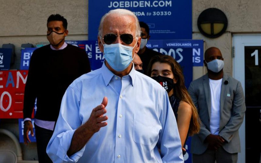 Joe Biden le cere americanilor să poartă mască. "Purtarea măştii nu este o declaraţie politică", a spus el