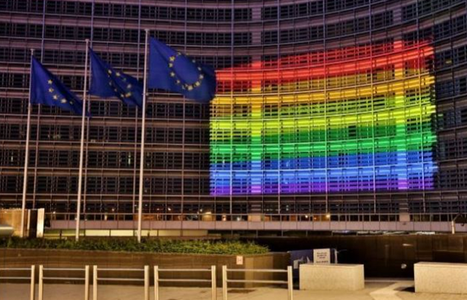 Uniunea Europeană prezintă un plan de luptă împotriva discriminării şi urii faţă de lesbiene, gay, bisexuali şi transsexuali şi vizează o consolidare a drepturilor cuplurilor de acelaşi sex, o primă iniţiativă europeană de acest tip