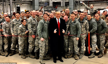 Pentagonul anunţă o reducere drastică a forţelor americane din Afganistan, dar nu o retragere completă