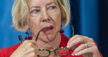 Agenţia Europeană a Medicamentului speră să autorizeze vaccinuri împotriva COVID-19 până de Crăciun, odată cu FDA în SUA, anunţă directoarea executivă a EMA Emer Cooke