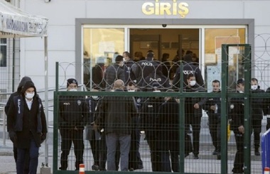 Trei sute treizeci şi şapte de persoane condamnate la închisoare pe viaţă în principalul proces cu privire la lovitura de stat eşuată din Turcia din 2016