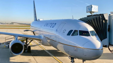 Compania aeriană americană United Airlines ar urma să distribuie vaccinuri Pfizer împotriva covid-19, dezvăluie WSJ
