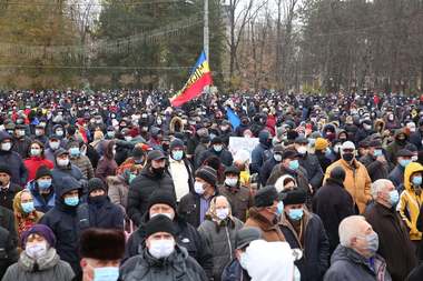 Republica Moldova - 20.000 de manifestanţi cer demisia Guvernului la Chişinău - VIDEO