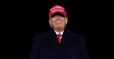 Hackerul olandez Victor Gevers sparge contul de Twitter al lui Donald Trump cu parola ”maga2020”, dar nu este urmărit penal pentru că este un ”hacker etic”; Casa Albă neagă incidentul