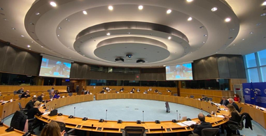Britanicii şi europenii mai au doar ”câteva ore” la dispoziţie pentru a încheia un acord post-Brexit, anunţă Barnier în Parlamentul European şi avertizează că UE va instala bariere dacă britanicii refuză să-şi adapteze legislaţiastandardelor europene