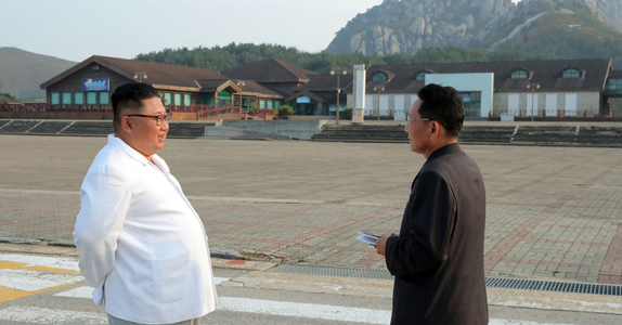 Coreea de Nord vrea să reamenajeze complexul turistic emblematic Munţii Kumgang, la un an după ce a distrus, din ordinul lui Kim Jong Un, investiţii sud-coreene