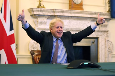 ”Ne-am reluat controlul asupra banilor, frontierei, legilor şi apelor de pescuit”, anunţă Londra
