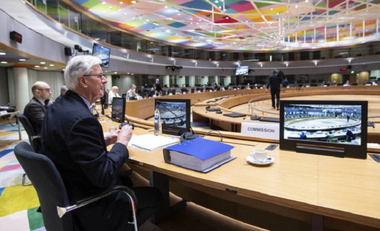 UE lansează procedura semnării cu Londra a acordului comercial istoric post-Brexit; Cei 27 vor semna textul marţi seara sau miercuri; documentul, publicat joi în Jurnalul Oficial şi intră vineri în vigoare; acordul va fi aplicat provizoriu 2 luni