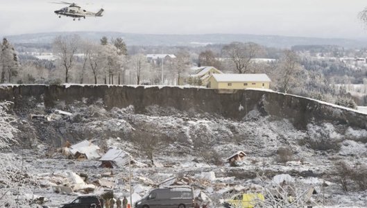 Salvatorii norvegieni caută zece persoane dispărute după alunecarea de teren de miercuri