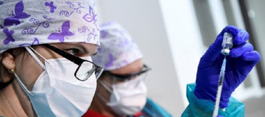 BioNTech avertizează că imunizarea în Uniunea Europeană ar putea fi perturbată de probleme privind stocul de vaccin