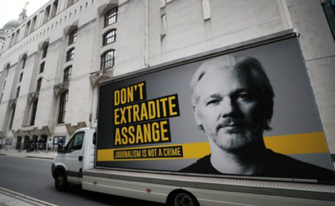 UPDATE-Marea Britanie respinge o cerere de extrădare a fondatorului WikiLeaks Julian Assange în Statele Unite