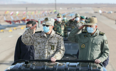 Iranul testează o serie de drone în cadrul unor manevre militare 
