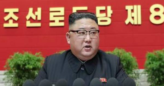 Kim Jong Un recunoaşte erori în ”aproape toate domeniile” în strategia dezvoltării economice a ţării în deschiderea celui de-al 8-lea Congres al Partidului Muncitorilor. Imagini satelitare surprind ”intensificarea pregătirilor în vederea unei parade”