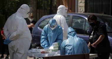 Bulgaria vrea să impună teste PCR covid-19 tuturor persoanelor care intră în ţară, inclusiv din UE, din cauza noilor variante SARS-CoV-2, anunţă ministrul Sănătăţii. Opt persoane depistate cu varianta britanică. Sofia vrea o relaxare din 4 februarie 