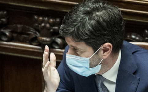 Italia prelungeşte până la 15 februarie suspendarea zborurilor dinspre Brazilia, din cauza noii variante a noului coronavirus