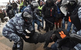 Cel puţin 2.200 de persoane arestate în 70 de oraşe din Rusia la manifestaţii în susţinerea lui Navalnîi, dintre care 520 la Moscova; Washingtonul denunţă ”tactici brutale” şi cere eliberarea din închisoare opozantului politic şi susţinătorilor acestuia