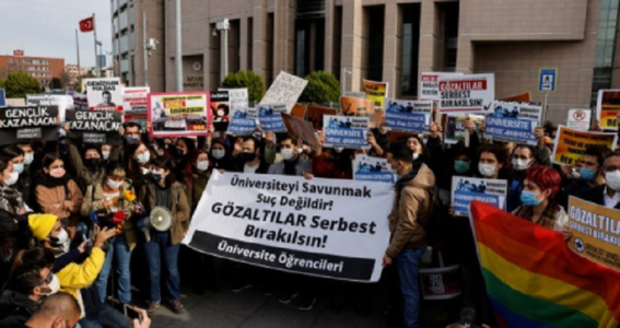 Aproape 160 de persoane arestate la Istanbul, la manifestaţii împotriva nominalizării lui Erdogan a unui nou rector la Universitatea Bogazici